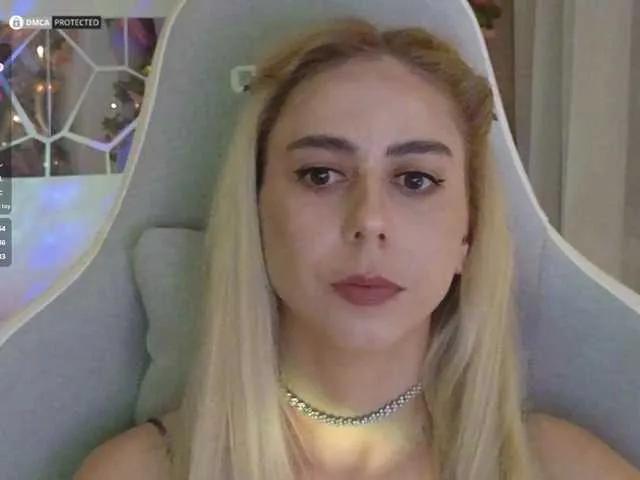 Freechat -Light-Fury- on BongaCams