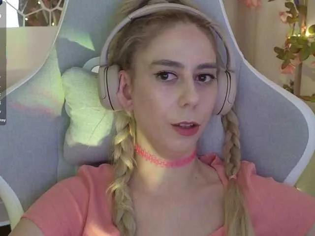 Freechat -Light-Fury- on BongaCams