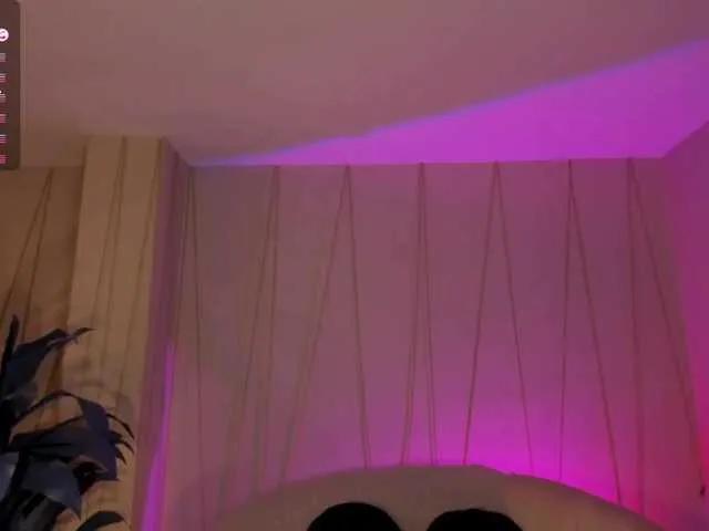 Freechat AliceHarper1 on BongaCams