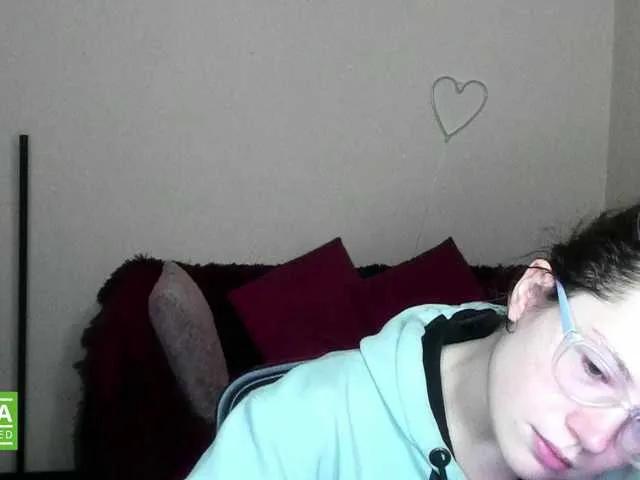 Freechat Aliciafolow009 on BongaCams