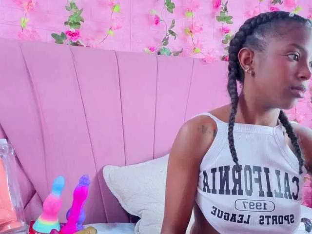 Offline AngeyaPetite on BongaCams