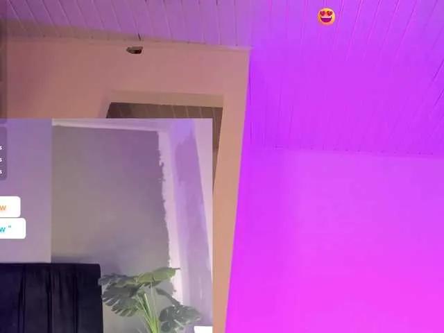 Freechat Arianna-3 on BongaCams