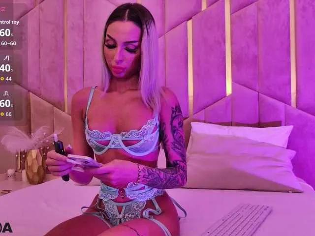 AriannaLure on BongaCams 