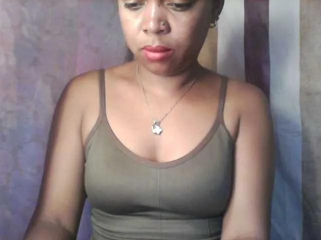 Offline Baby-giiirl23 on BongaCams