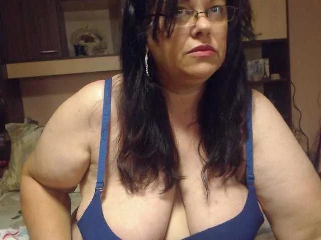 Freechat BeautifulDrea on BongaCams