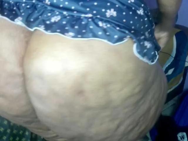 Freechat Big-Ass-Wilma on BongaCams