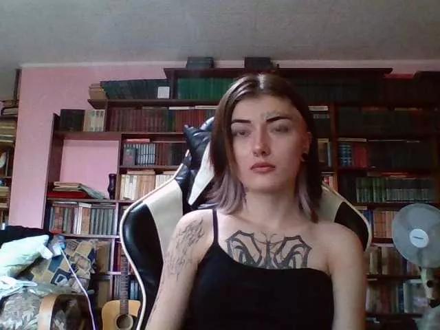 Offline CandyLola on BongaCams