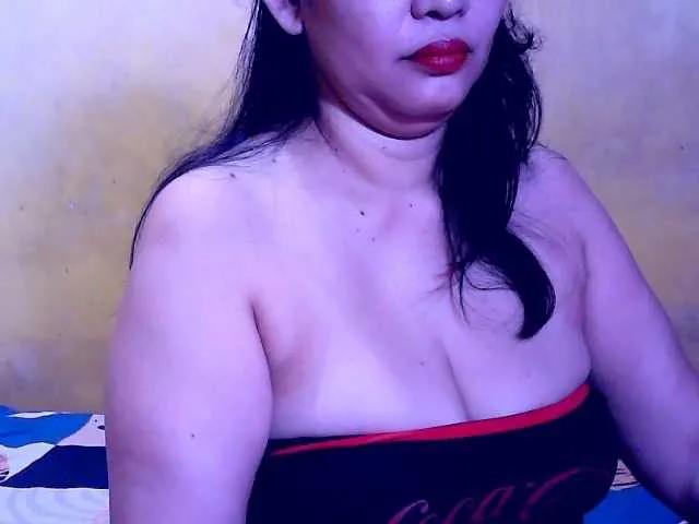 Offline Carmela4u on BongaCams