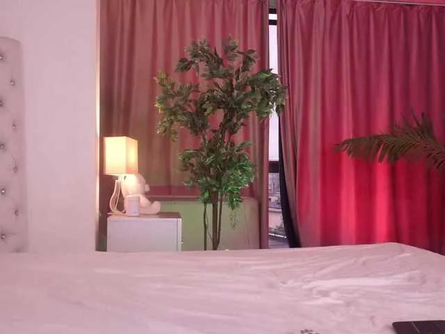 Offline ChicaOra on BongaCams