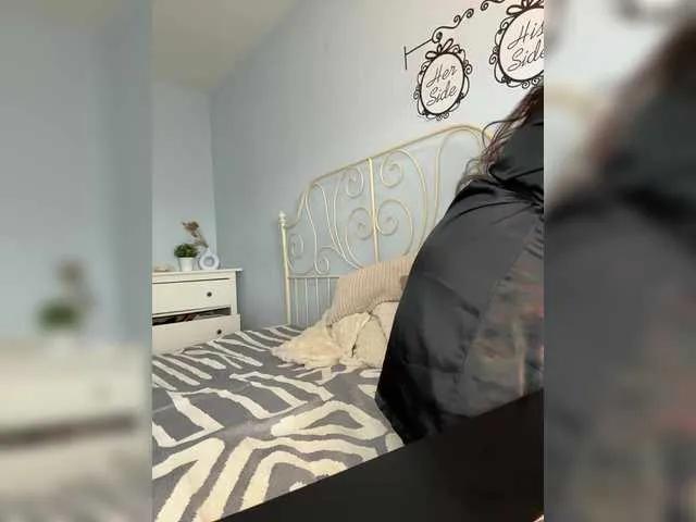 Freechat ElisCat on BongaCams