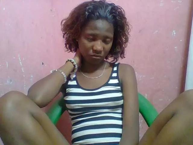 Offline Elizahhh on BongaCams