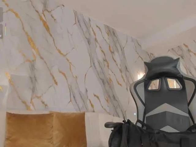 EllaClark on BongaCams 