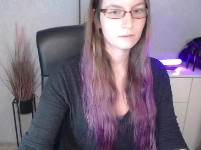 Offline EmmaHeart on BongaCams