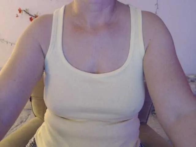 Freechat goodSnowQueen on BongaCams
