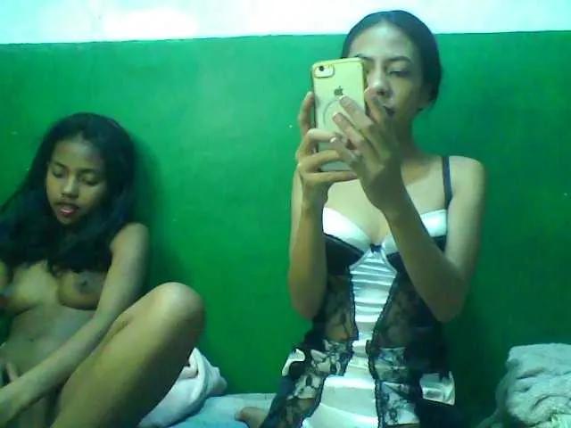 Freechat HotLunah on BongaCams