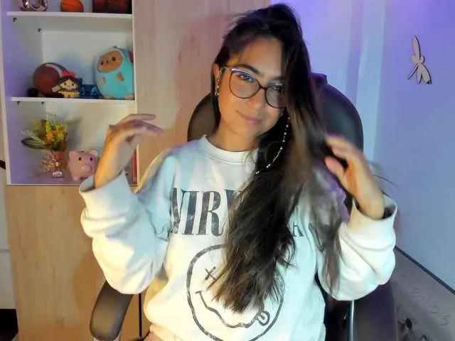 Offline Isabella221 on BongaCams