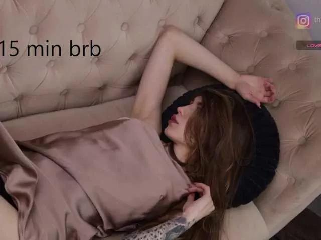 Freechat IzabellaOne on BongaCams