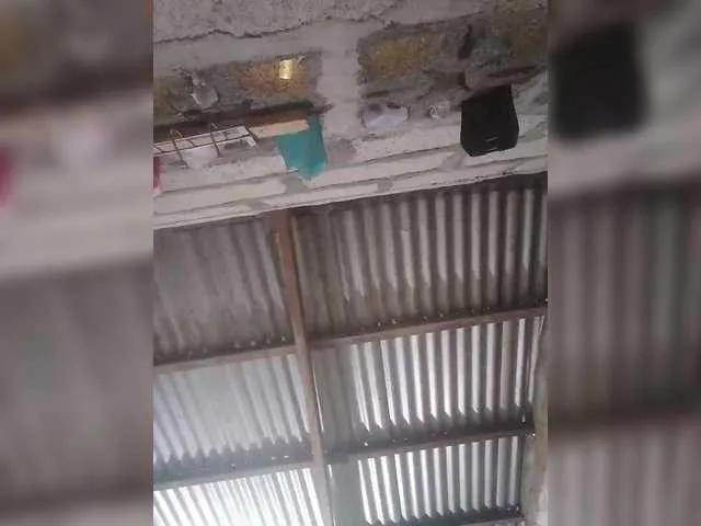 Offline JuicyKittie on BongaCams