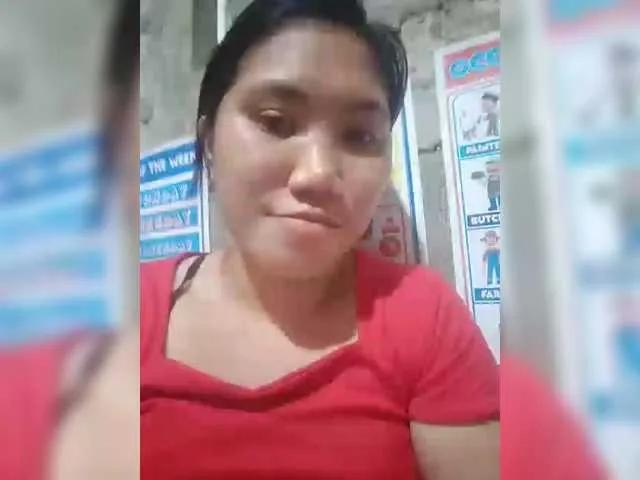 Offline JuicyKittie on BongaCams