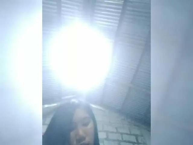 Offline JuicyKittie on BongaCams