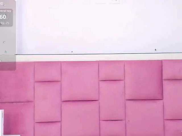 Offline kailysweet1 on BongaCams