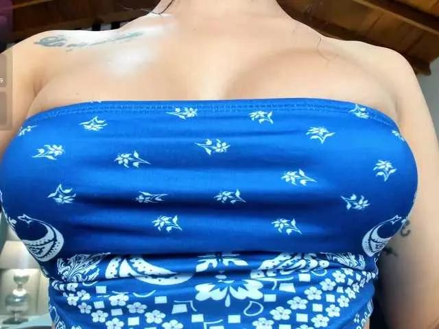 Freechat KatieNolanX on BongaCams