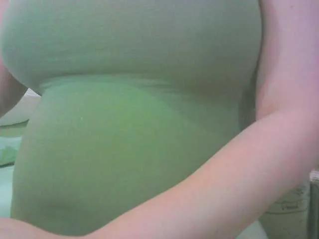 BongaCams KeepmepregO is Freechat KeepmepregO — Dirty talk make me feel im special