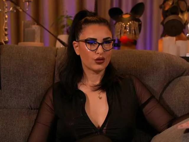 Freechat KellyKent on BongaCams