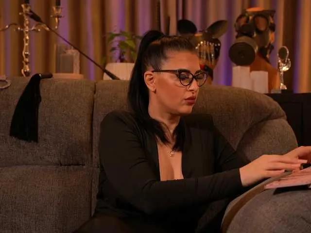 Freechat KellyKent on BongaCams