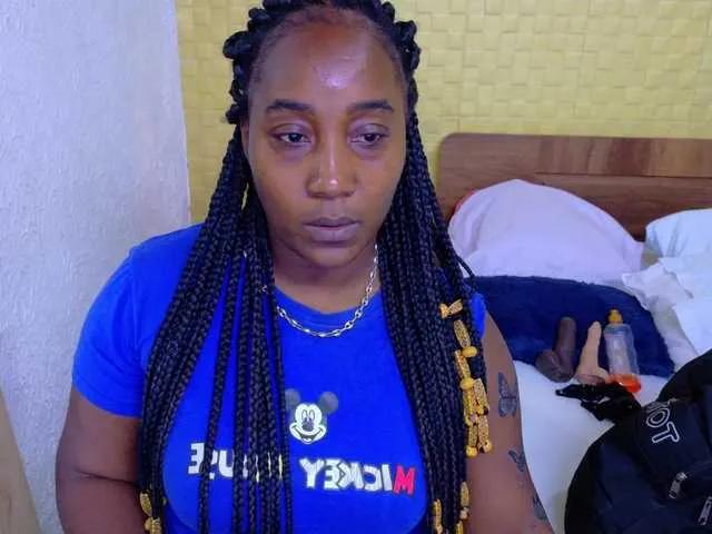 Freechat kiara-evanss on BongaCams