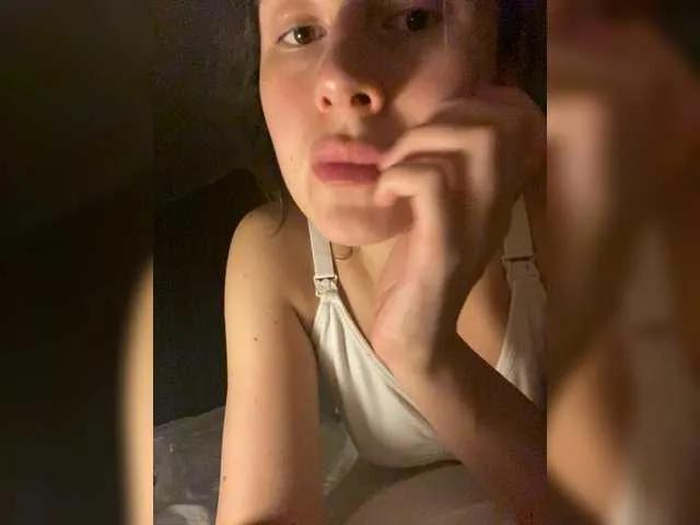 Freechat KristinaScott on BongaCams