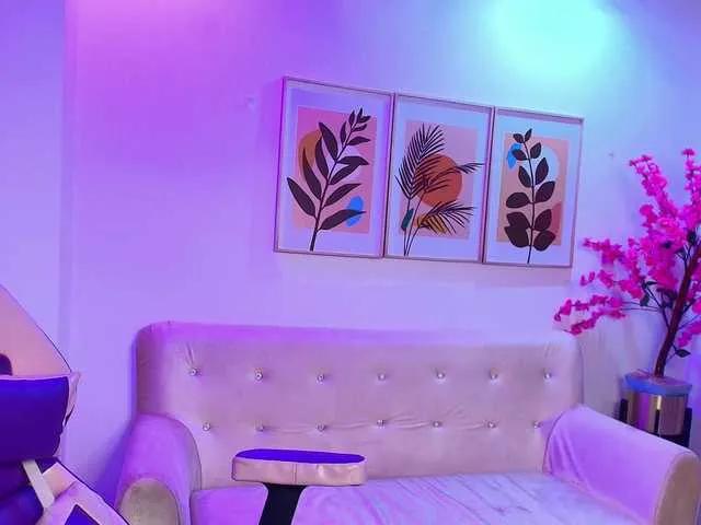 Freechat Leia-laurent on BongaCams