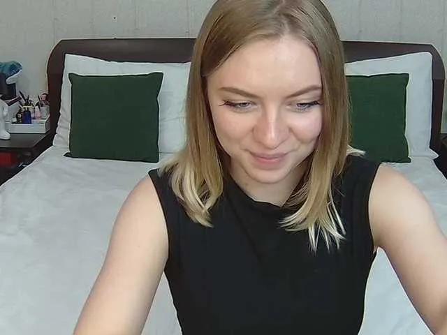 Offline LinkaMalinka on BongaCams