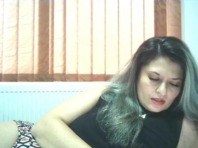 BongaCams lionessmom is Freechat lionessmom — Nice men