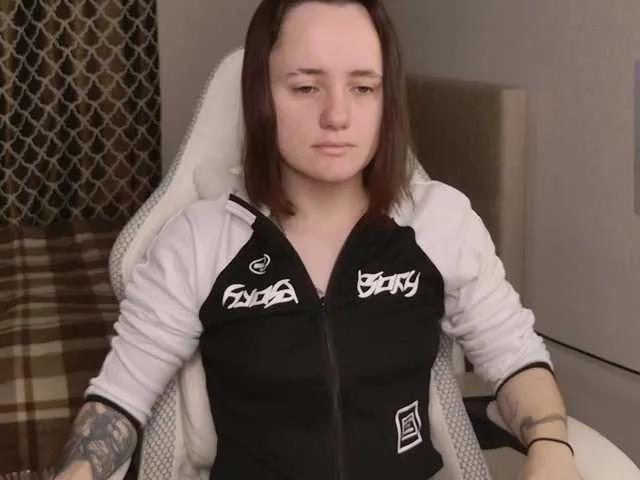 Freechat LunaL0ve on BongaCams