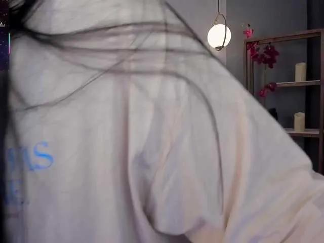 Freechat martinnaBonet on BongaCams