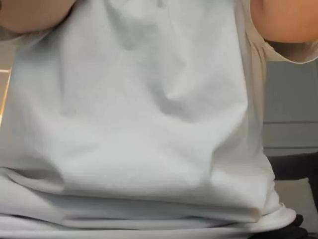 Freechat martinnaBonet on BongaCams