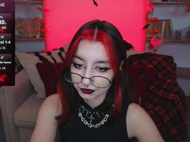 Freechat MistressMarcelline on BongaCams