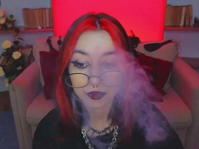 Freechat MistressMarcelline on BongaCams