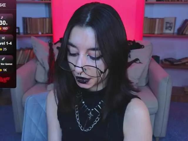 Freechat MistressMarcelline on BongaCams