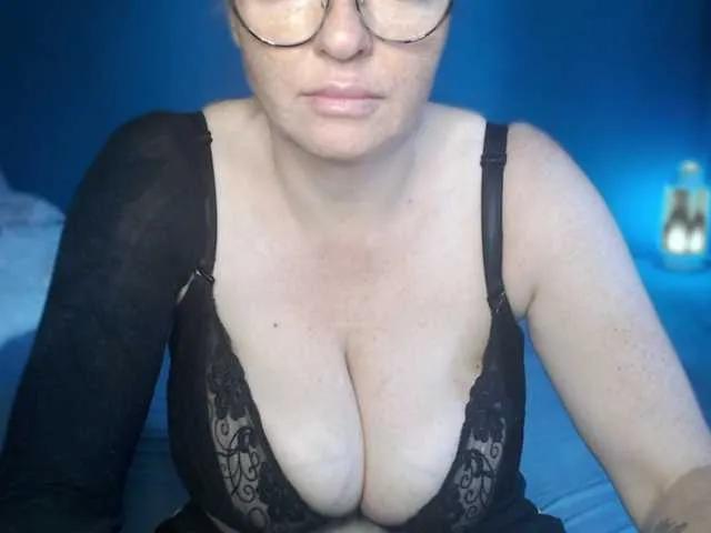 Freechat NADINNNE on BongaCams