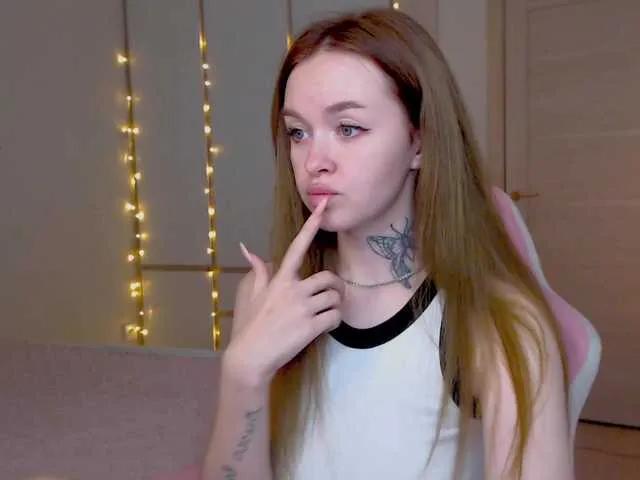 Offline NaughtyMable on BongaCams