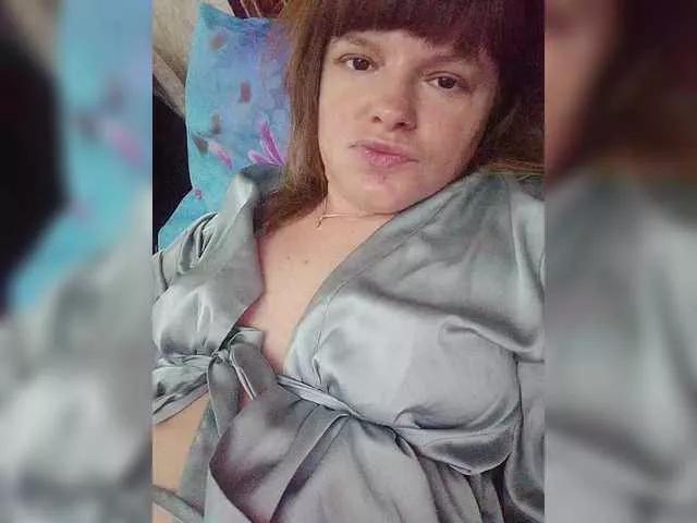 Offline Oksana231 on BongaCams