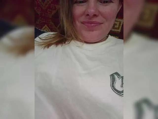 Offline Oksana231 on BongaCams