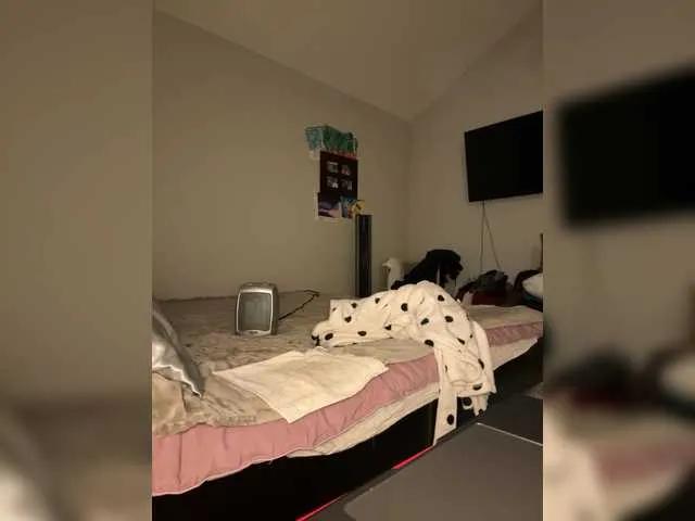 Peachyz — Freechat on BongaCams