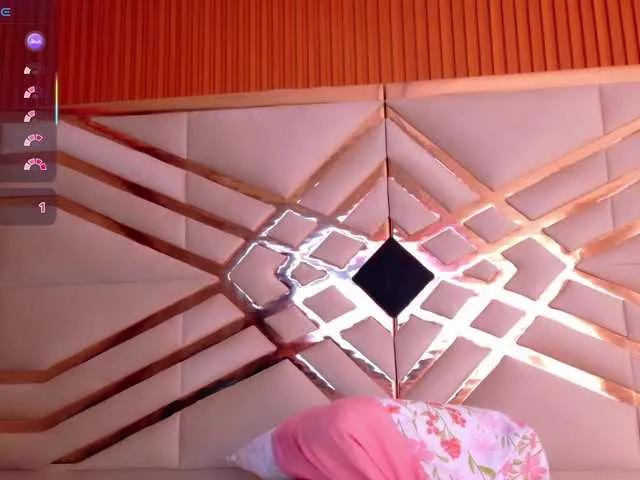 Freechat playfulcurvy on BongaCams