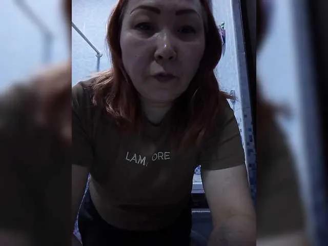 Qweentis on BongaCams 