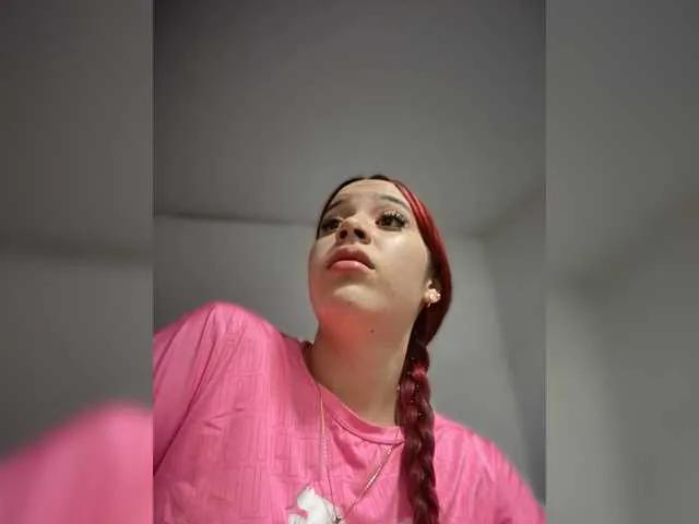 Offline RedHeadSusy on BongaCams