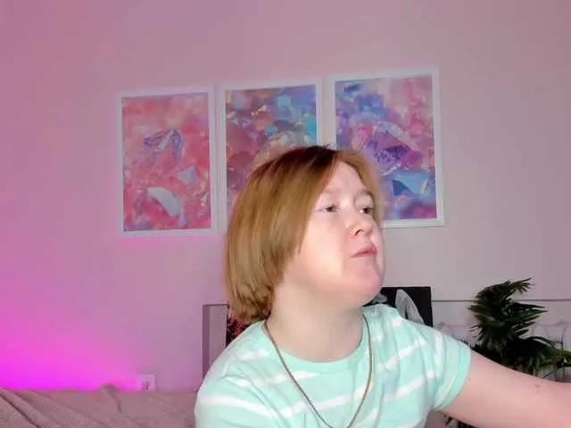 Offline Sara-Moor on BongaCams