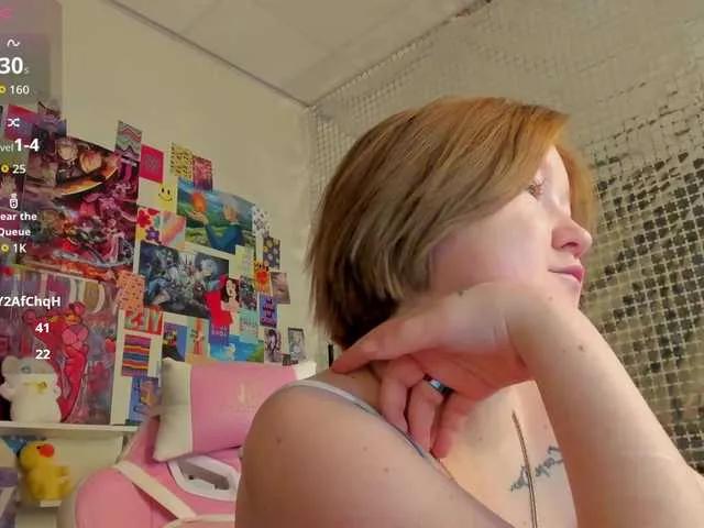 Offline Sara-Moor on BongaCams